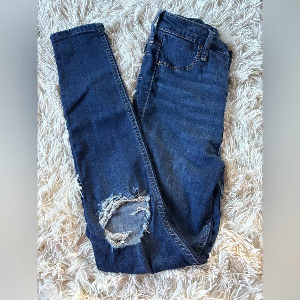W26 L26 Hollister Dark Blue Distressed Skinny Jeans